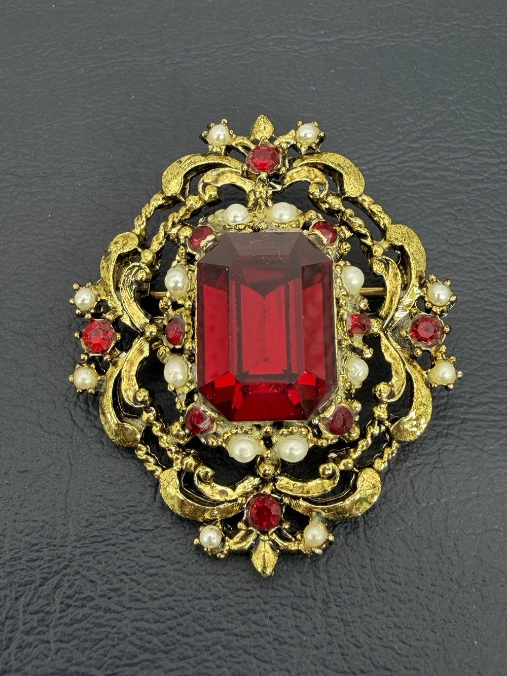 Vintage Red Rhinestone Filigree Brooch Gold Tone Faux Pearl Pin Openwork